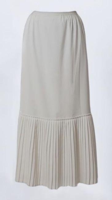 Pleated-extender-skirt